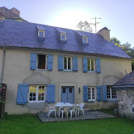 Dom wakacyjny Ancienne Ferme Avec Parc Cloture