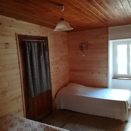 Ferienhaus Ancienne Ferme Avec Parc Cloture Génos
